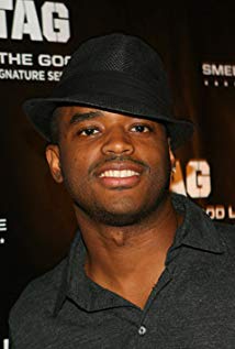 How tall is Larenz Tate?